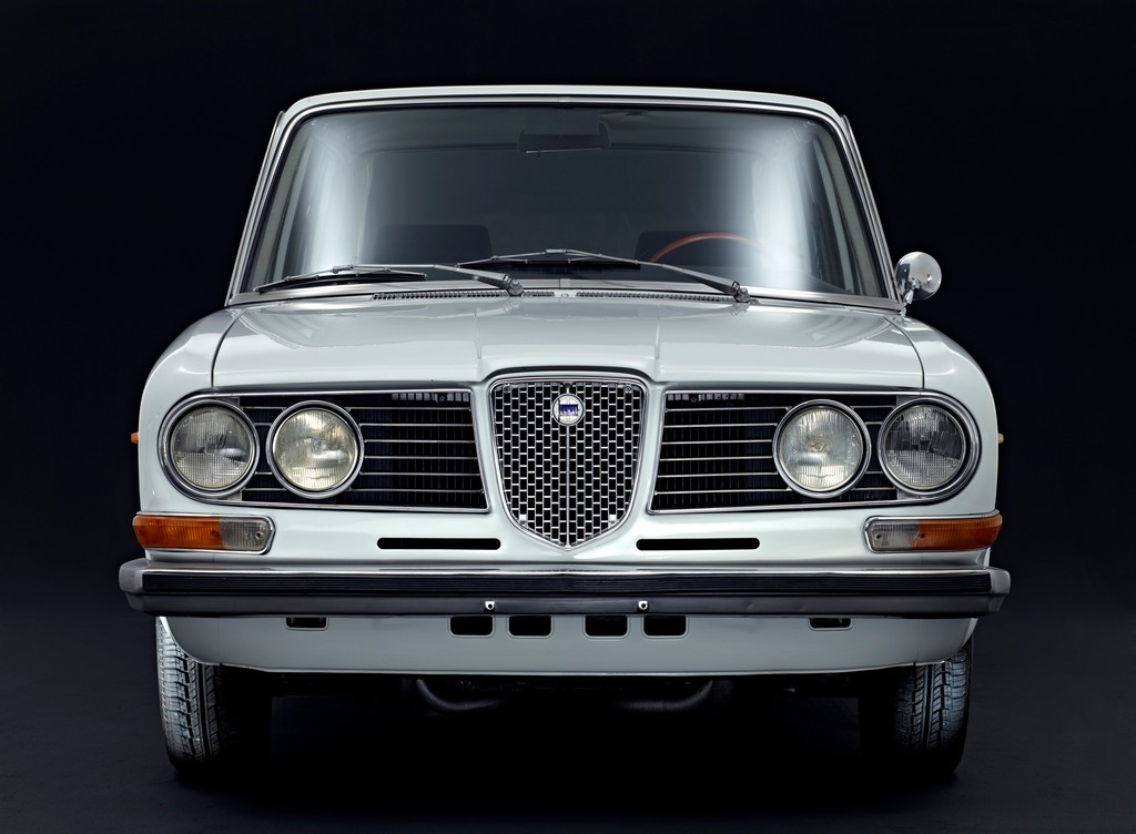 Lancia 2000