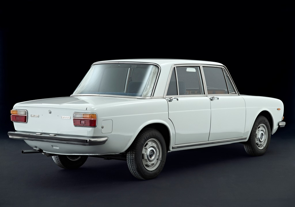 Lancia 2000