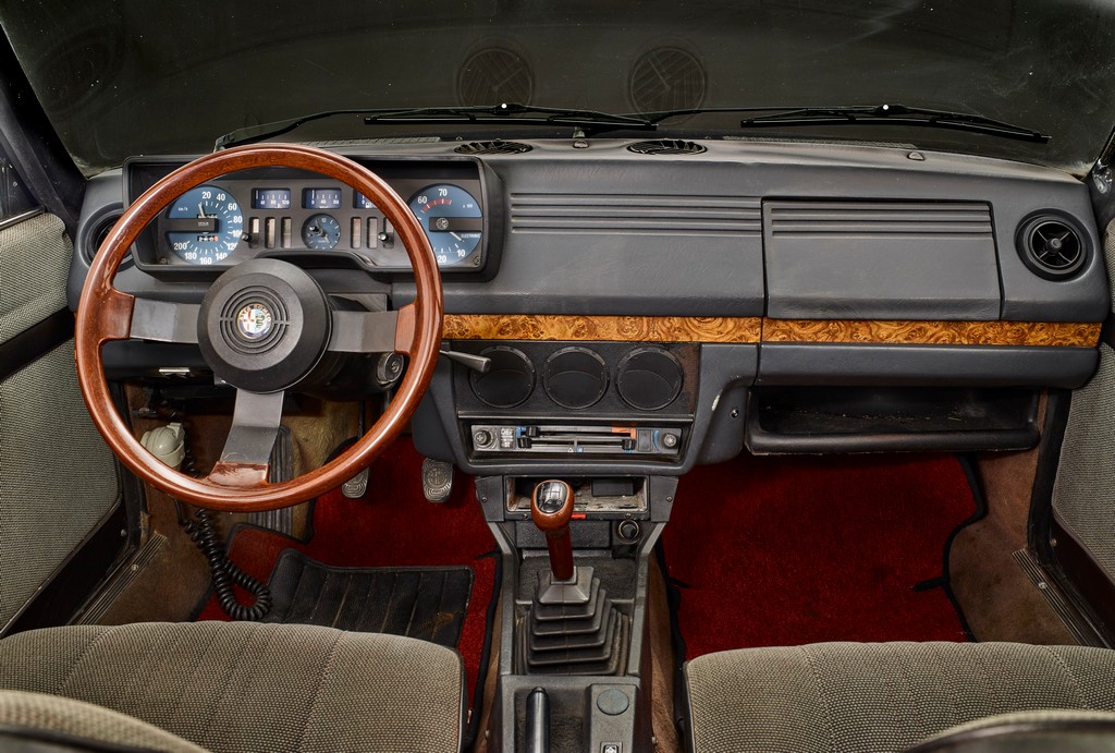 Alfa Alfetta 2000 blindata